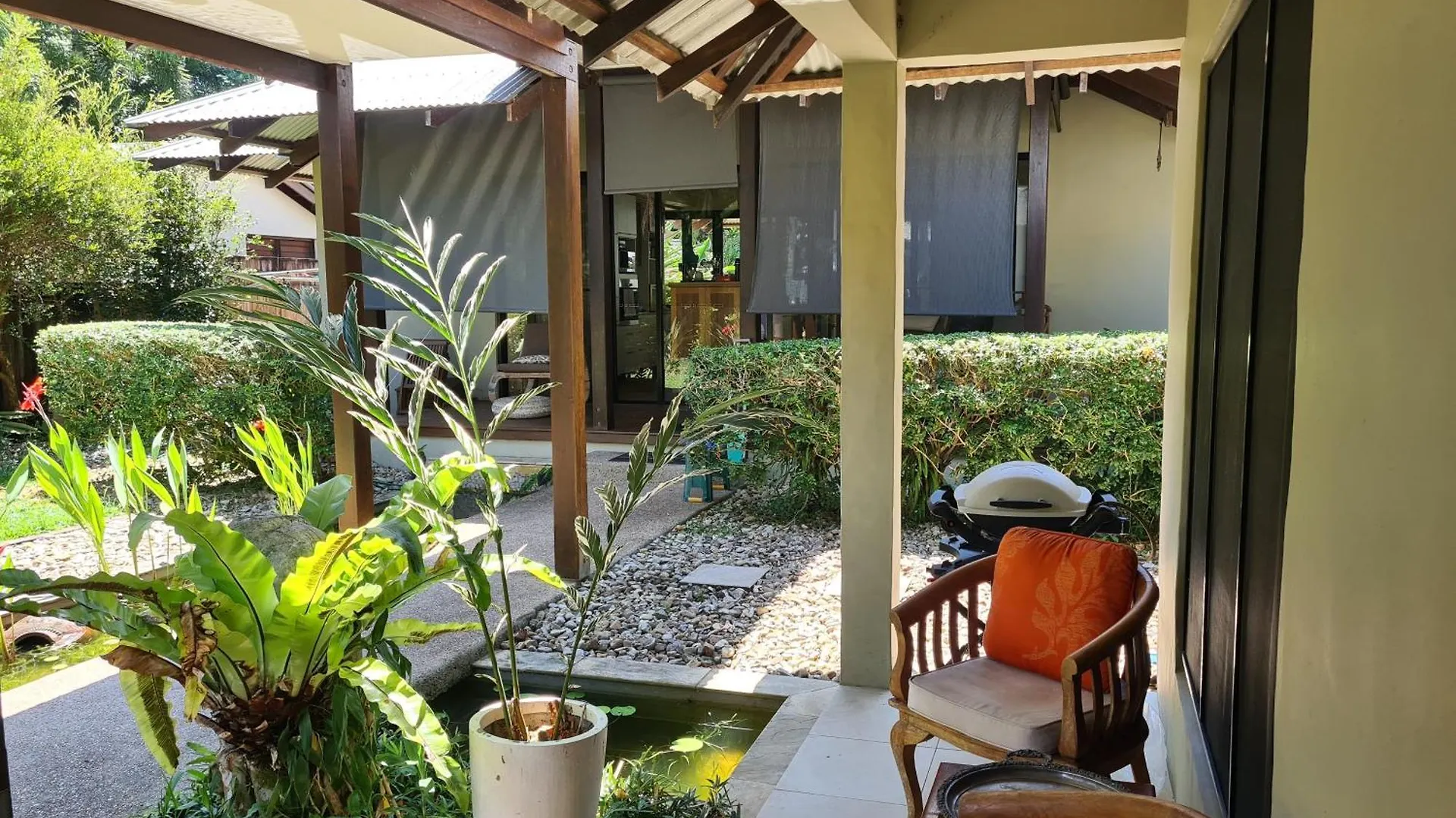 ホームステイ A Nudists' Retreat @ The Rakuen Guest Pavilion ポートダグラス